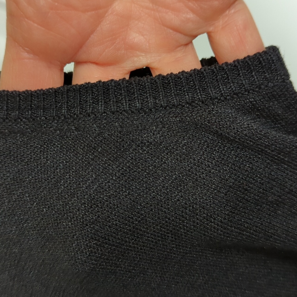 Black Silk Shell Medium Sweater - image 4